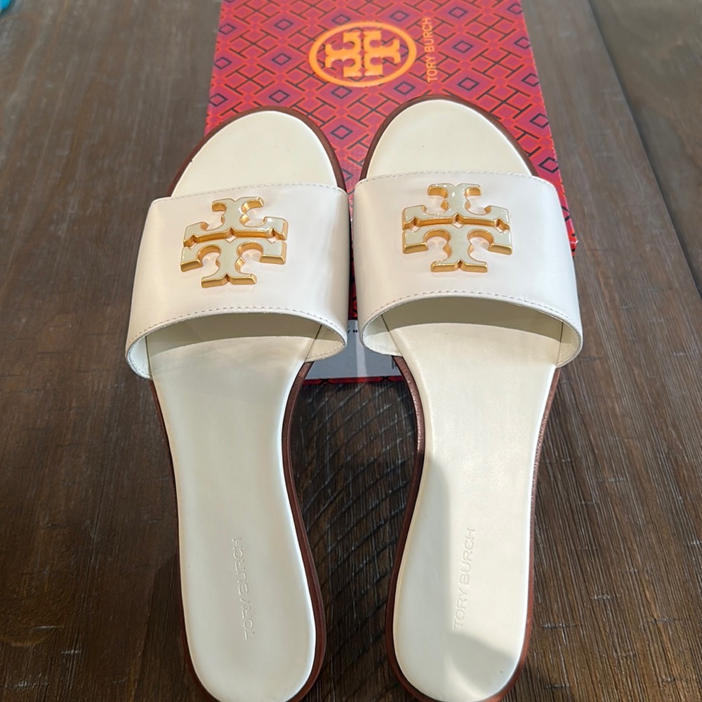 ⛔️DEAL ⛔️New Tory BurchEverly slide